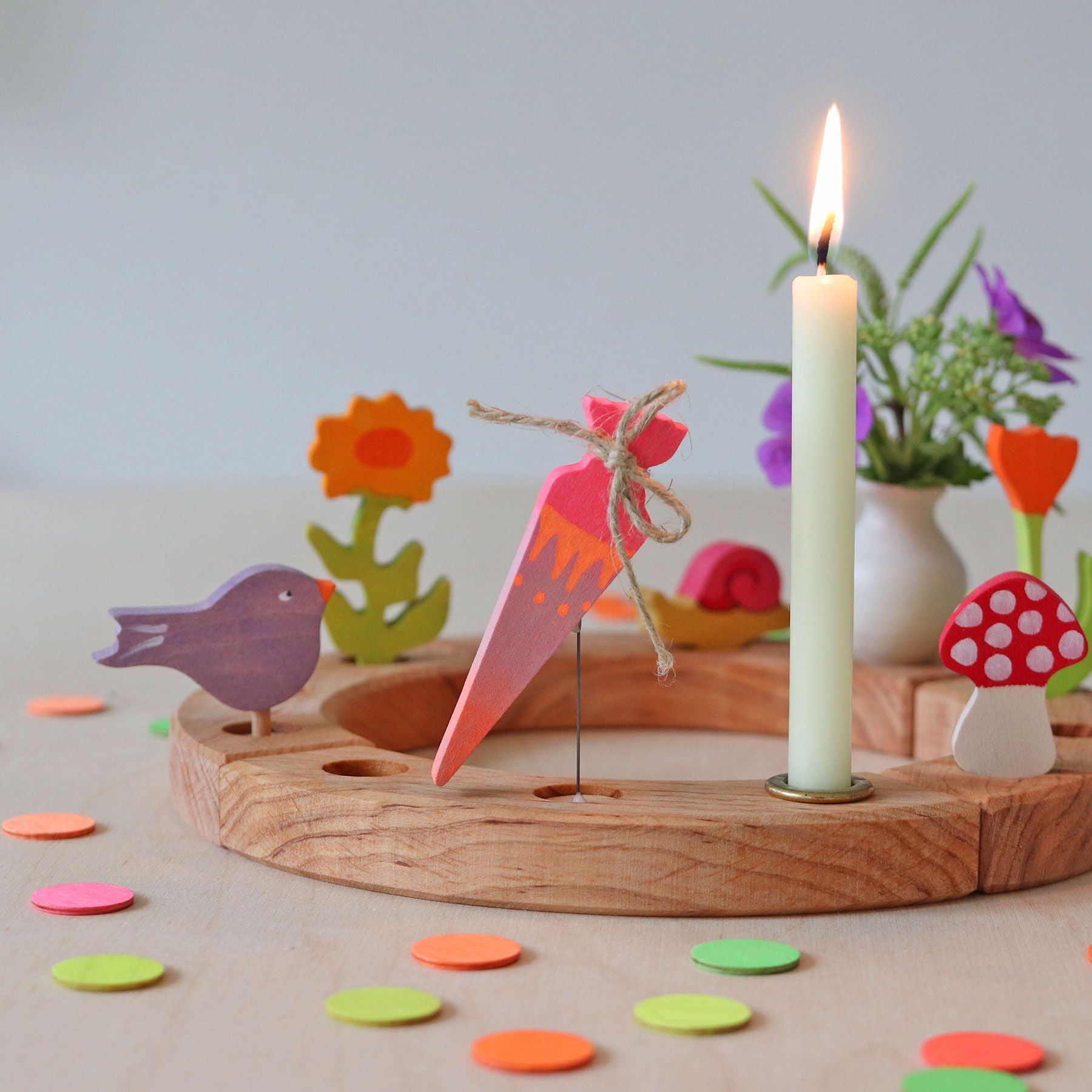 Geburtstagskranz GRIMM'S Spiel und Holz Design Steckfigur Schultüte Neonpink