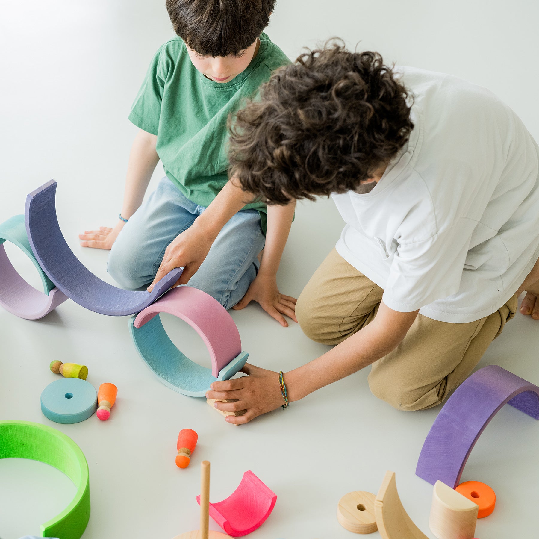 Open-ended Play GRIMM'S Spiel und Holz Design Regenbogen Neonpink
