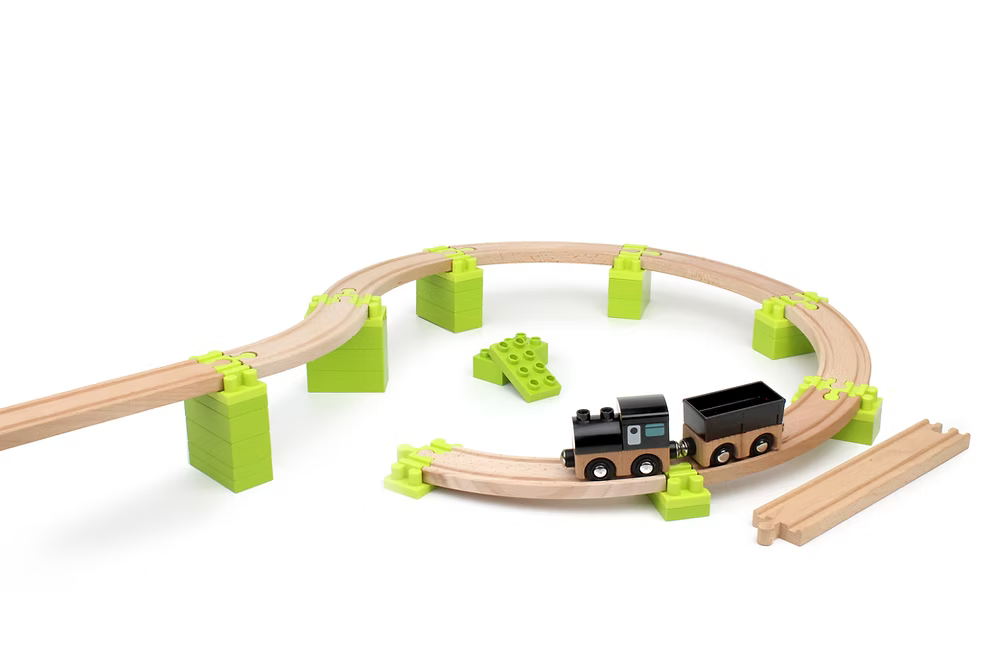 Neue Freunde Noppi Eisenbahn - 24 Bauteile für Steigung