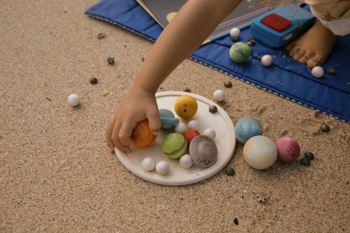 Open-ended Play Grapat Dear Universe