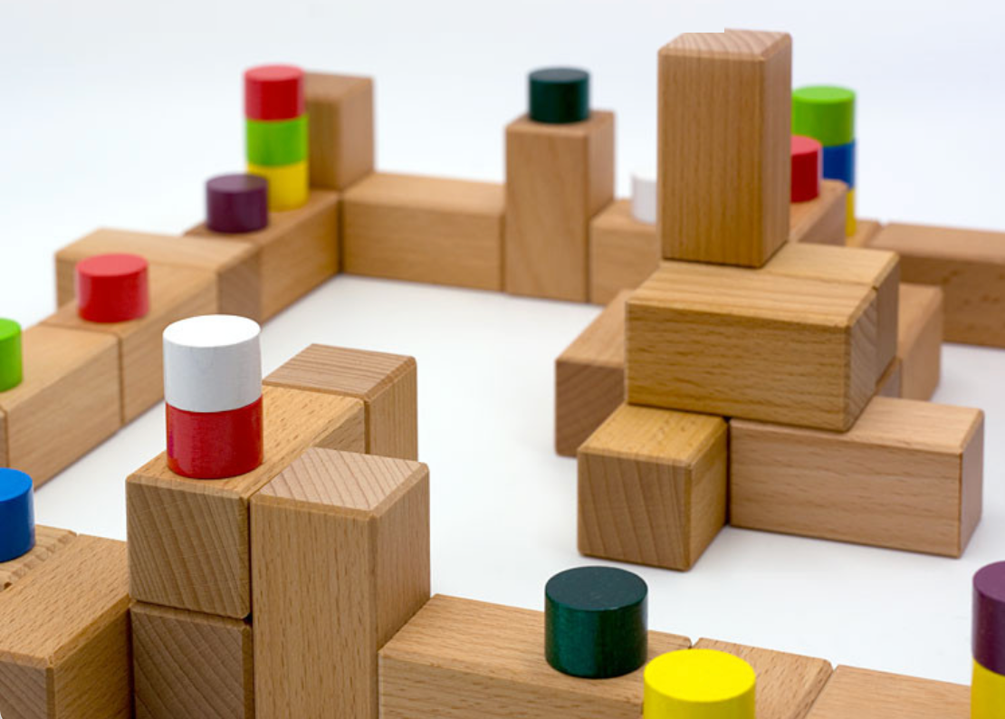 Spiele aus Holz Gerhards Spiel und Design Baubylon