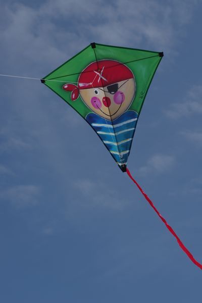 Spielzeug für Draußen elliot Kinderdrachen Eddy Pico Pirat by Heidi Perc