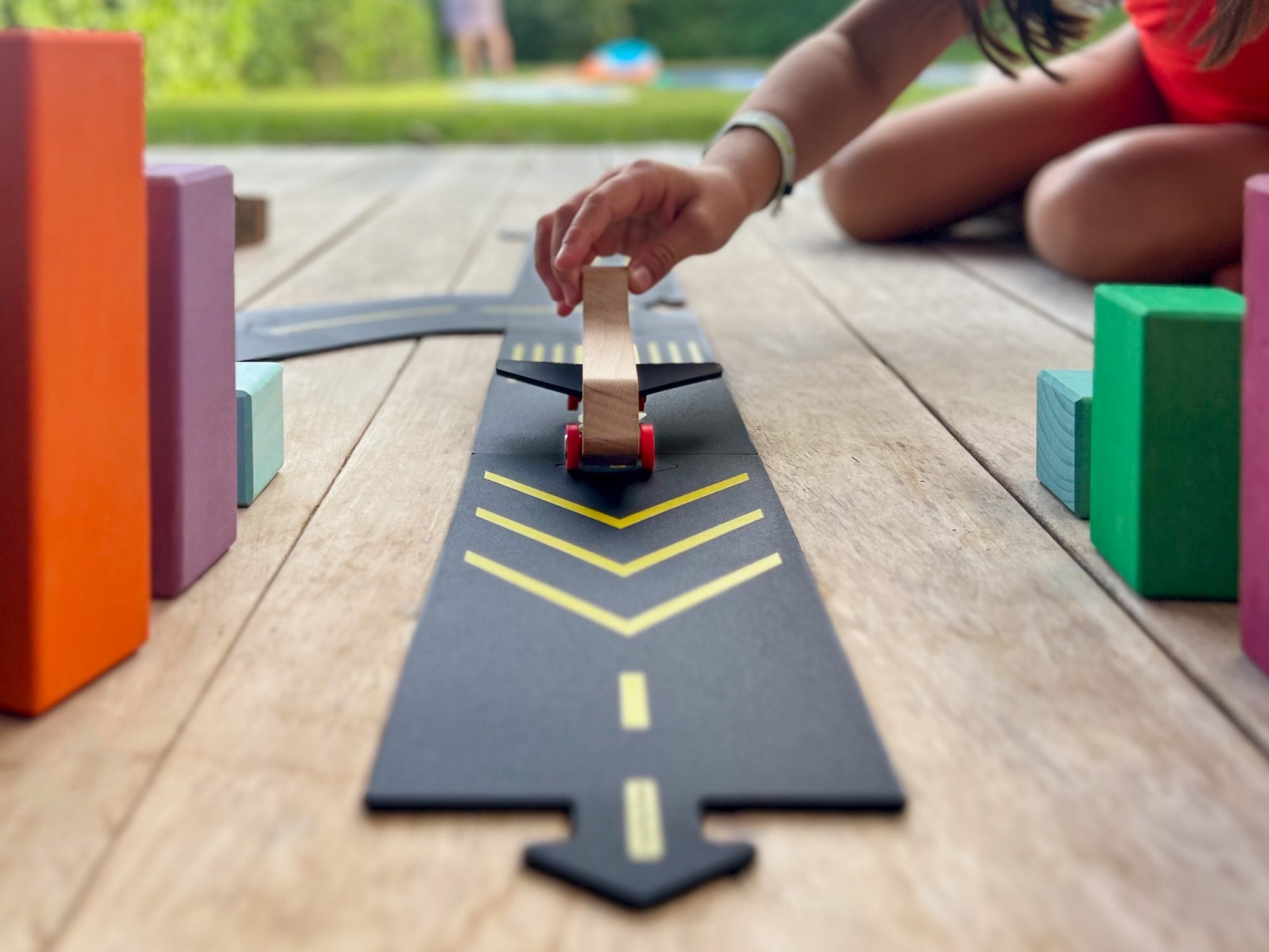 Spielwelt way2play Runway - Flexible Airport Set