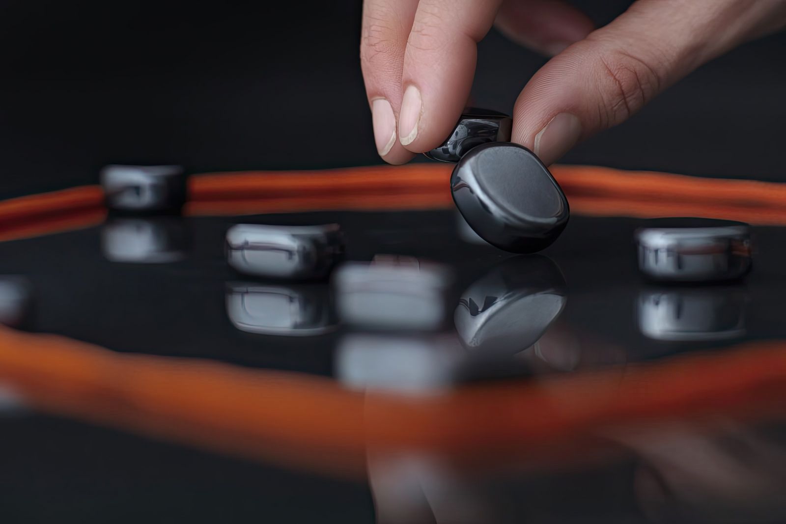 Gesellschaftsspiel elliot KLUSTER - das Magnetspiel - für Jung und Alt