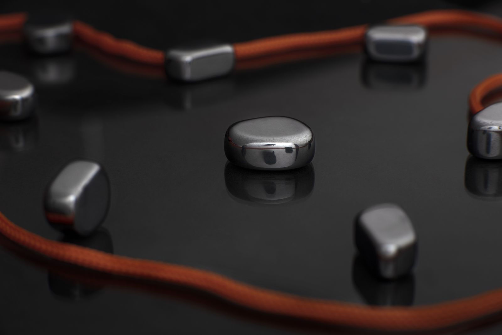 Gesellschaftsspiel elliot KLUSTER - das Magnetspiel - für Jung und Alt