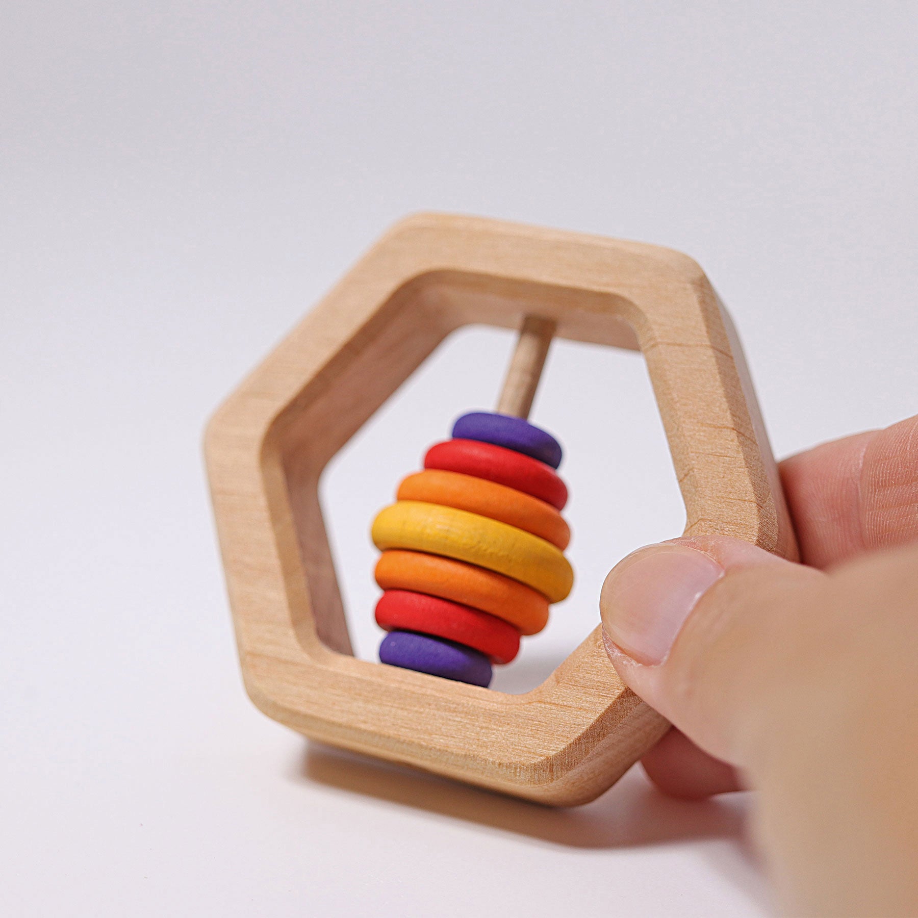 Rassel GRIMM'S Spiel und Holz Design Sechseck Rassel