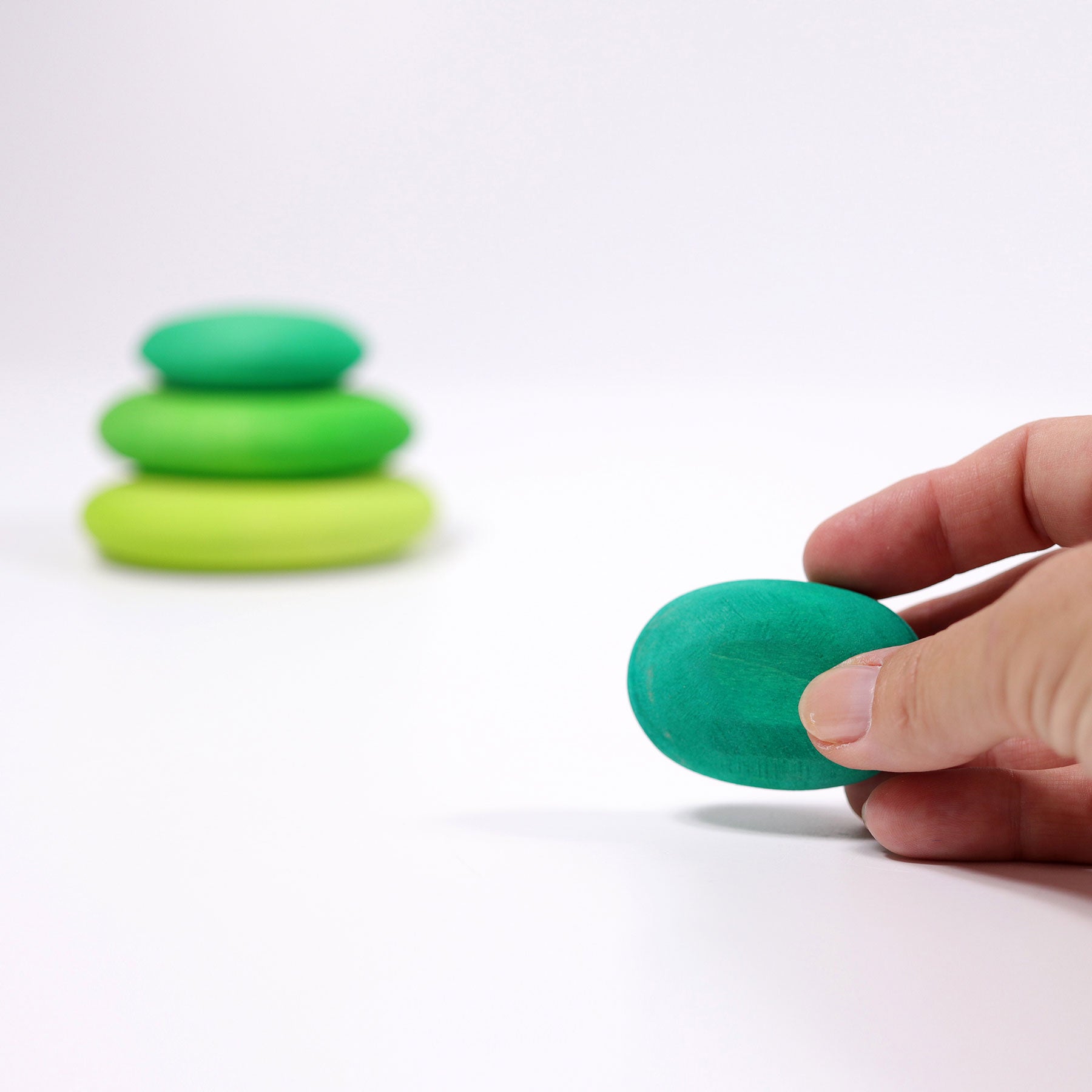 Open-ended Play GRIMM'S Spiel und Holz Design Mooskiesel