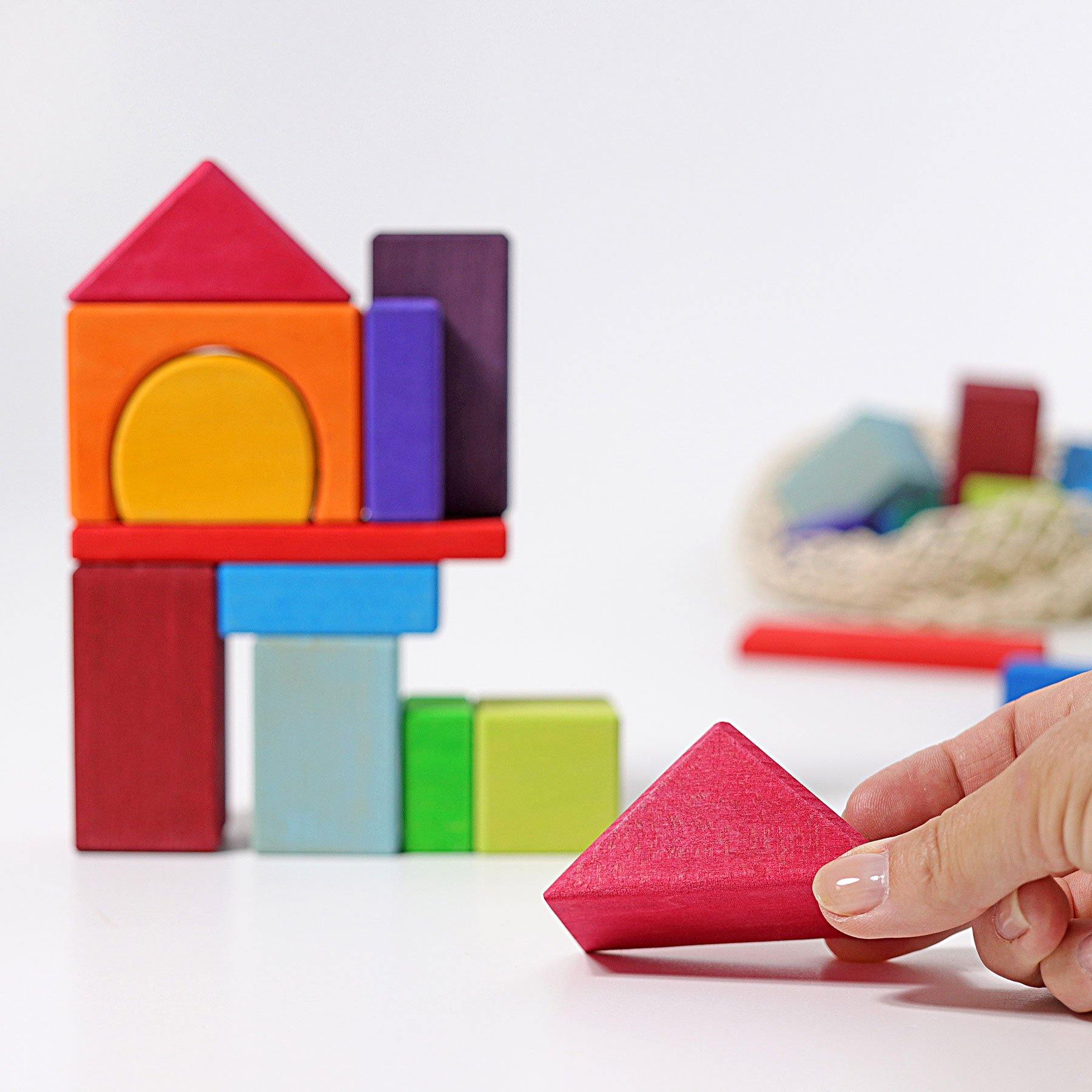 Bausteine GRIMM'S Spiel und Holz Design 30 bunte Geo-Klötze