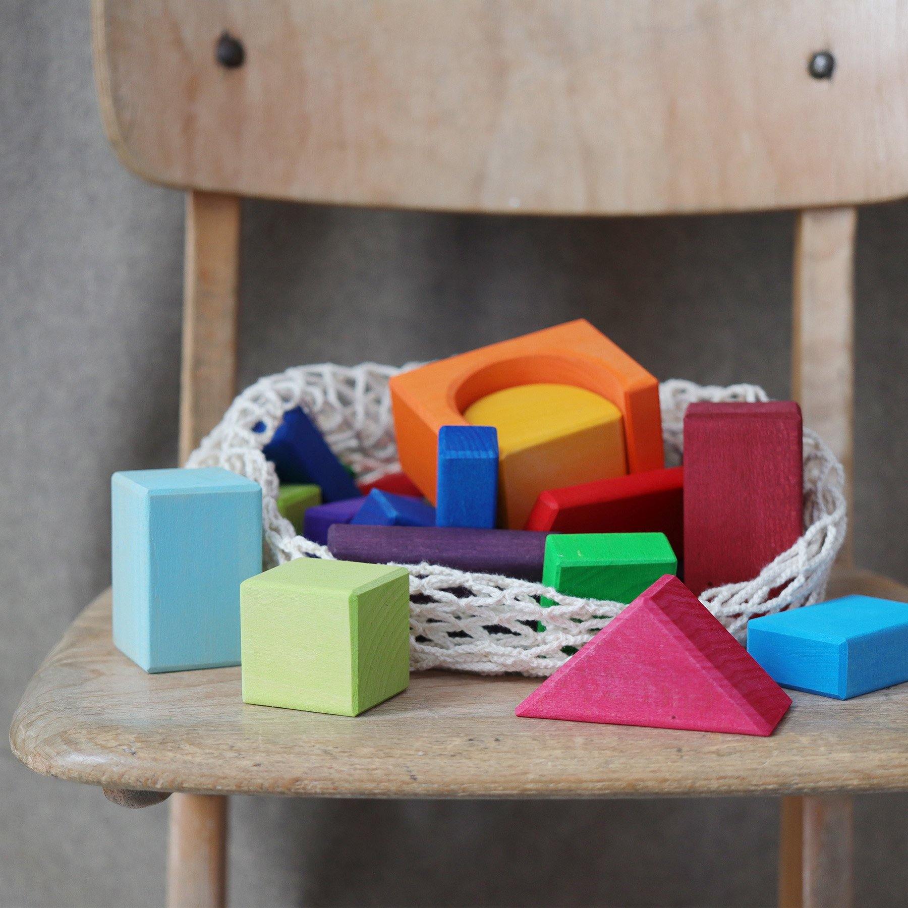 Bausteine GRIMM'S Spiel und Holz Design 30 bunte Geo-Klötze