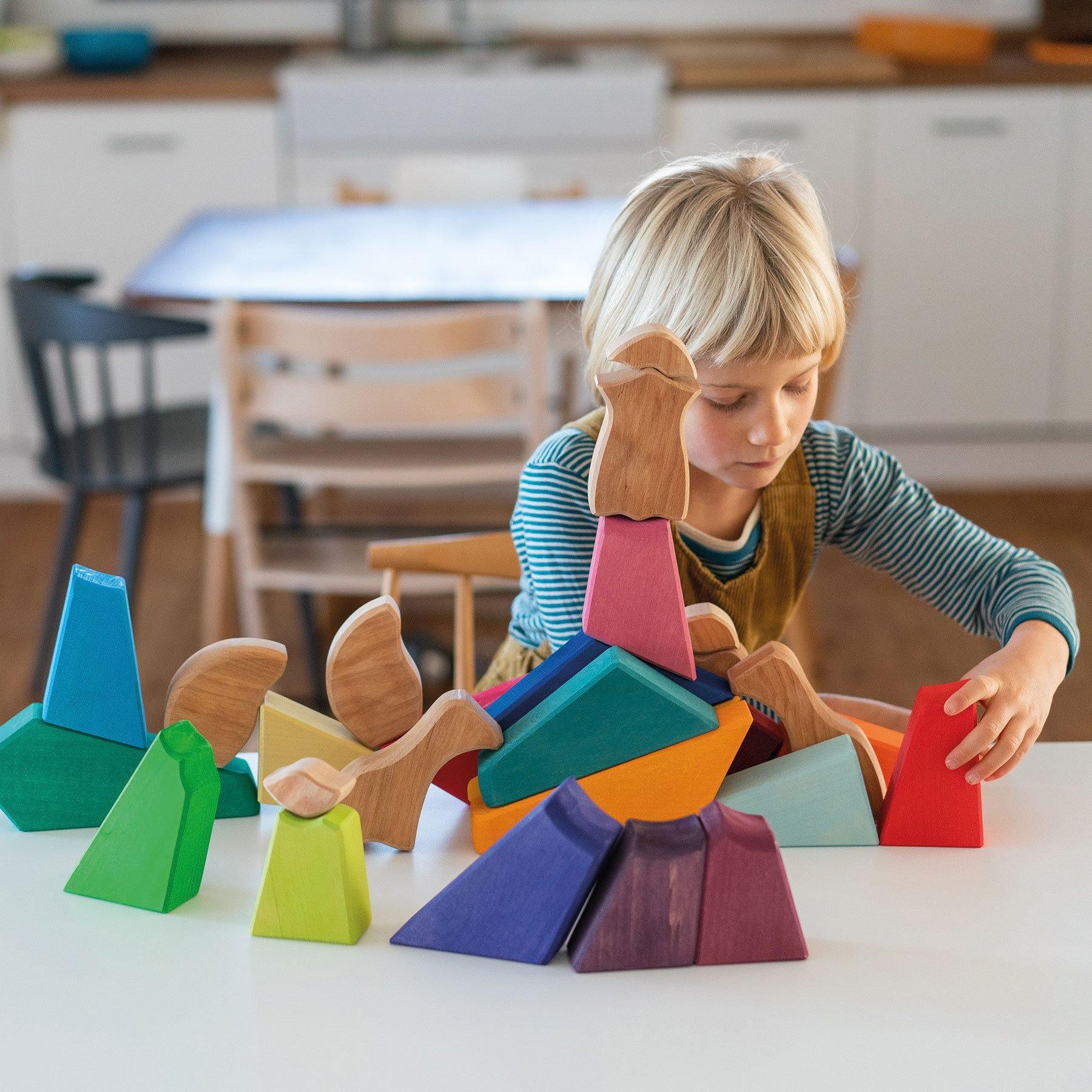 Baukasten GRIMM'S Spiel und Holz Design Bauspiel Regenbogenlöwe