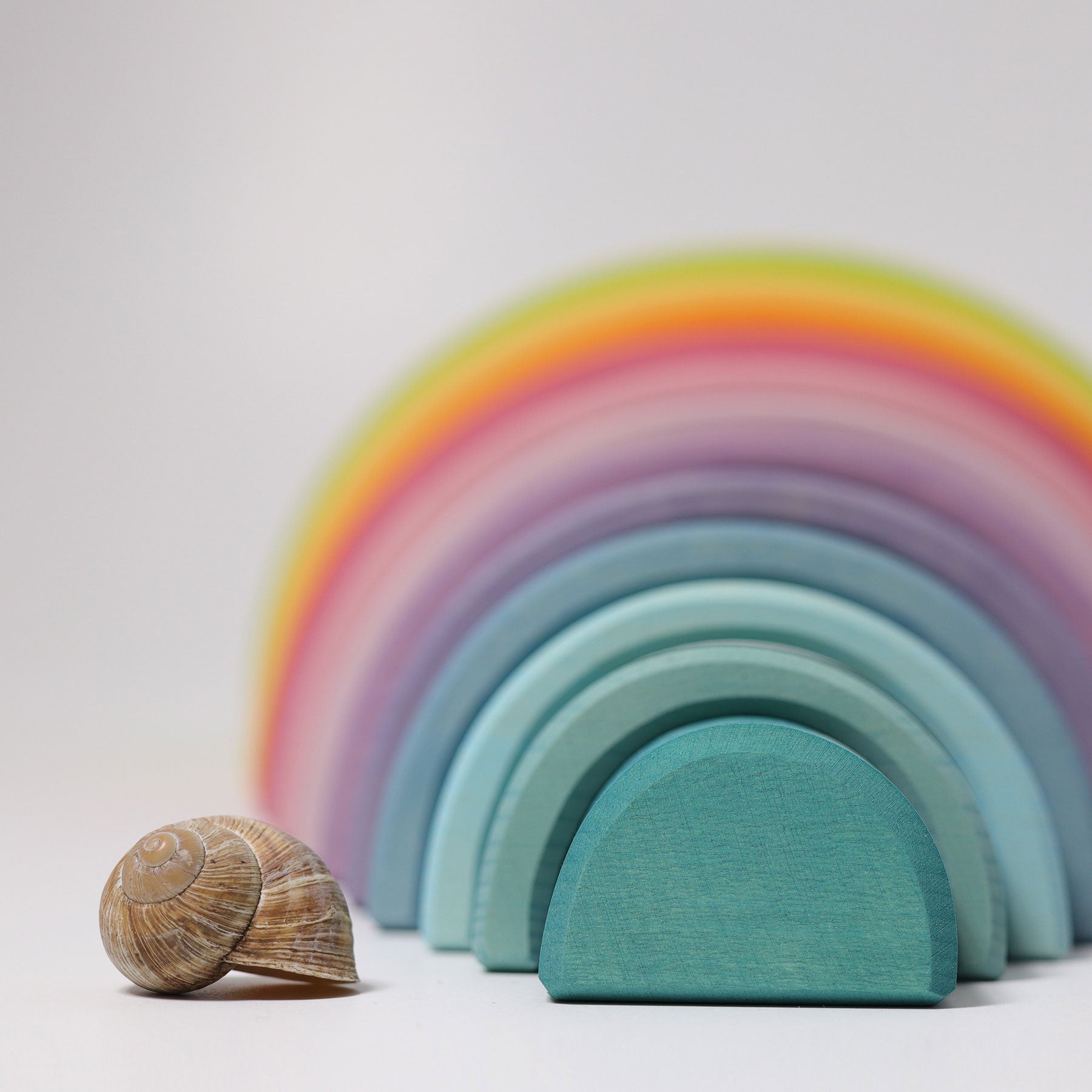 Open-ended Play GRIMM'S Spiel und Holz Design Großer Regenbogen Pastell