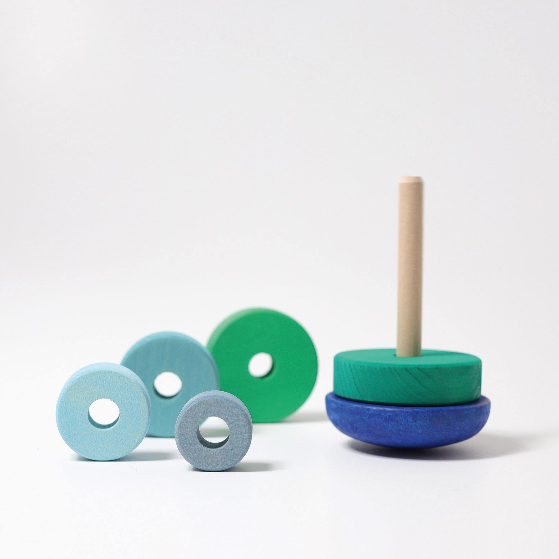 Stapelspiel GRIMM'S Spiel und Holz Design Blaues Stehauf Scheibentürmchen