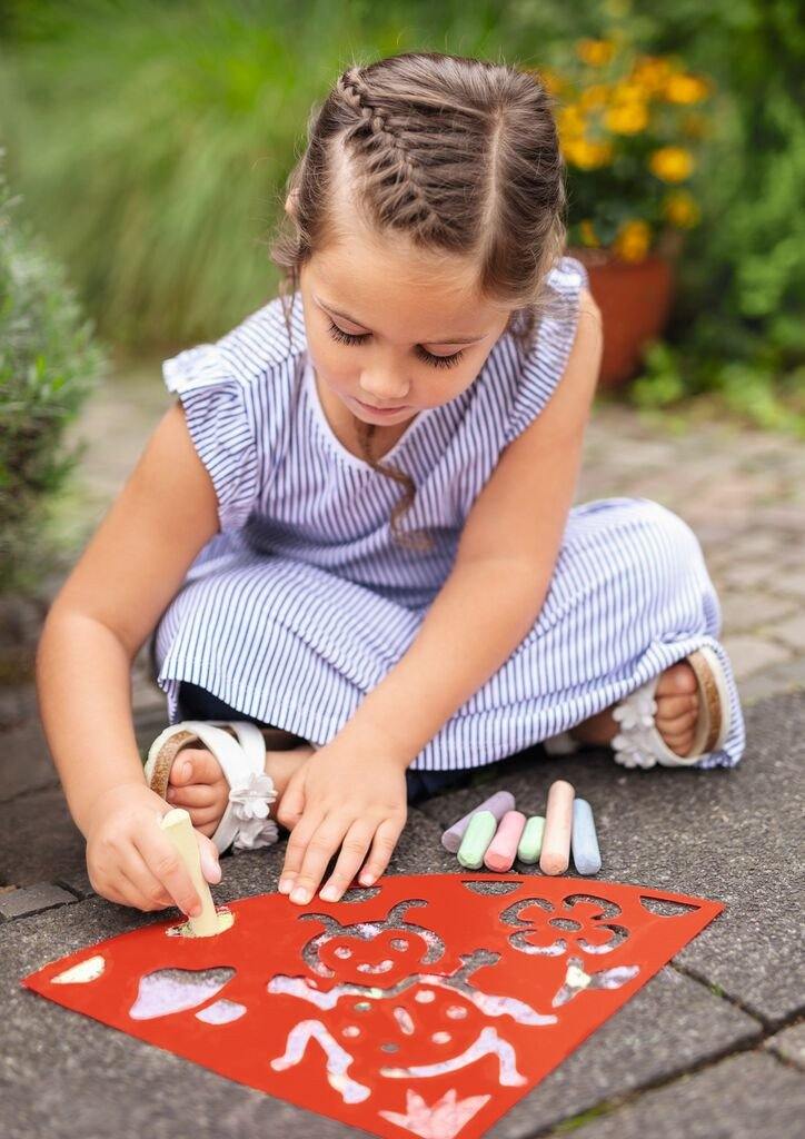 Spielzeug für Draußen Moses Verlag Krabbelkäfer Straßen-Glitzerkreide mit Schablonen