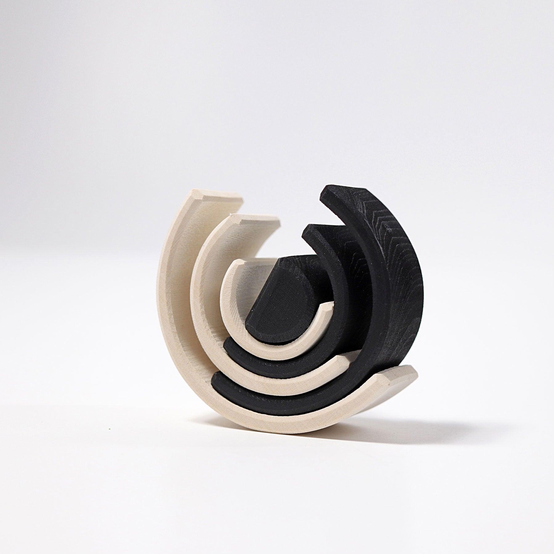 Open-ended Play GRIMM'S Spiel und Holz Design Kleiner Regenbogen Monochrom