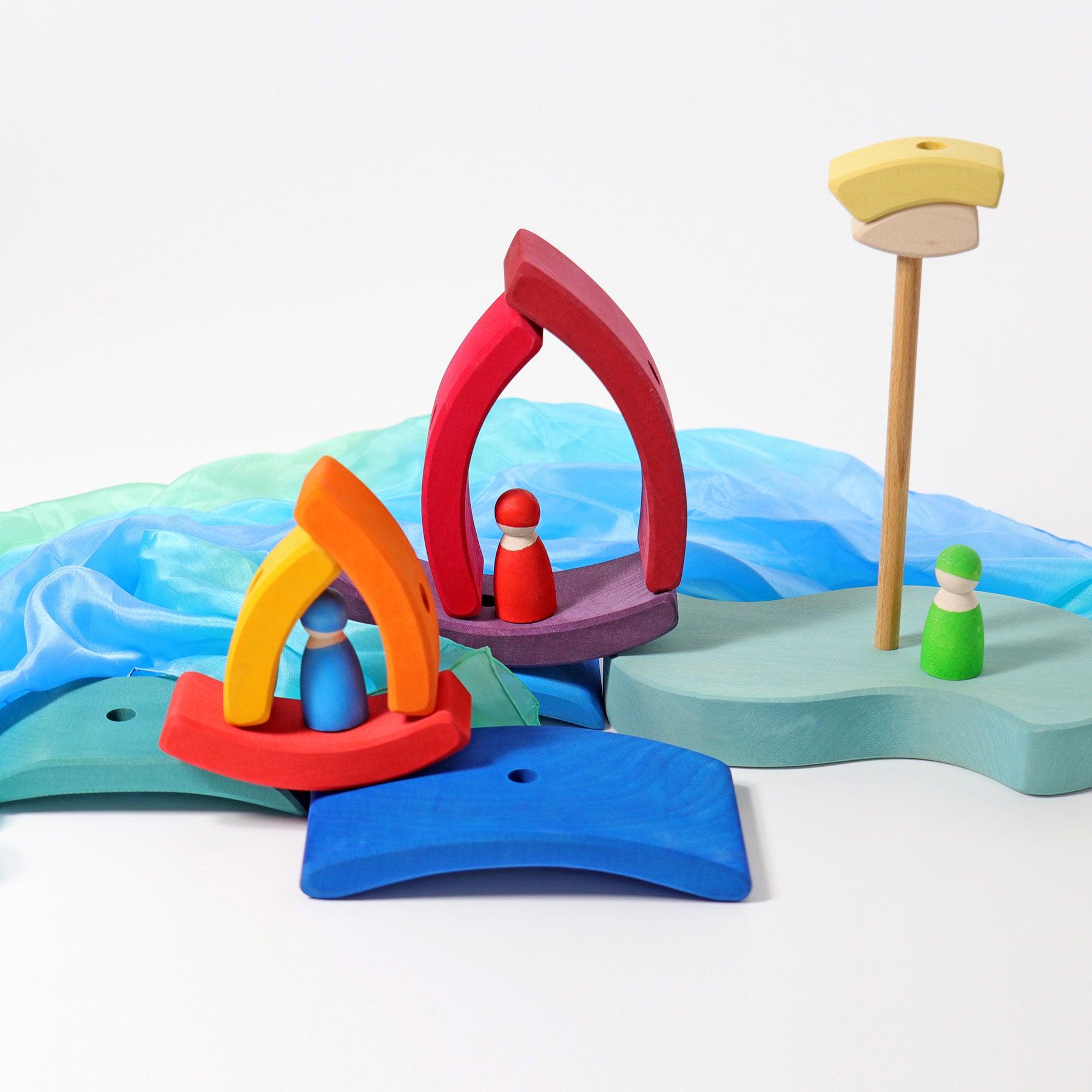 Open-ended Play GRIMM'S Spiel und Holz Design Schiff Steckturm