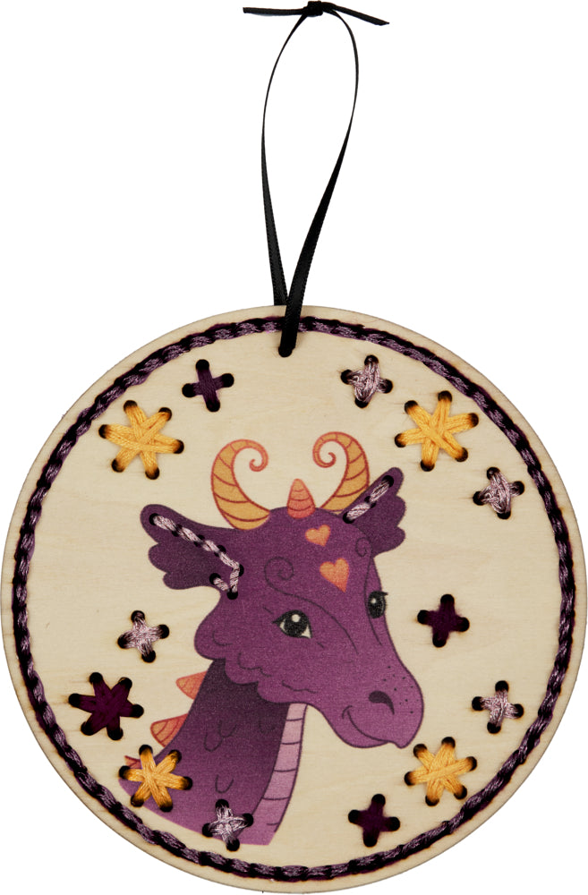 Basteln Coppenrath Verlag Sticken auf Holzanhänger (Drache oder Einhorn) - 100% selbst gemacht