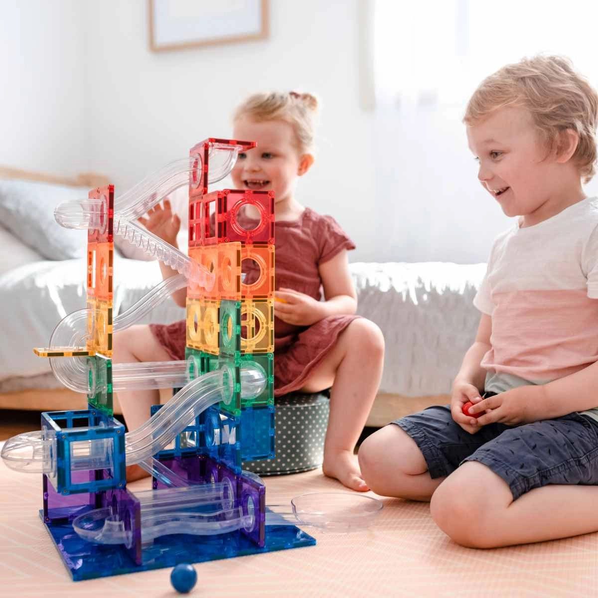 Bausteine CONNETIX Connetix Magnetbausteine Kugelbahn Rainbow Ball Run Pack 92 Teile