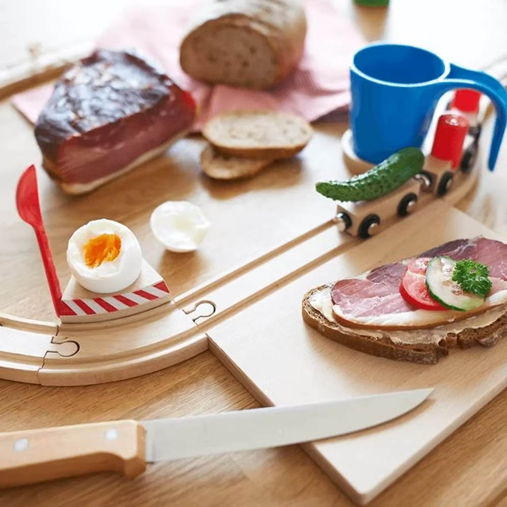 Neue Freunde Eisenbahn Frühstücksset mit blauer Tasse