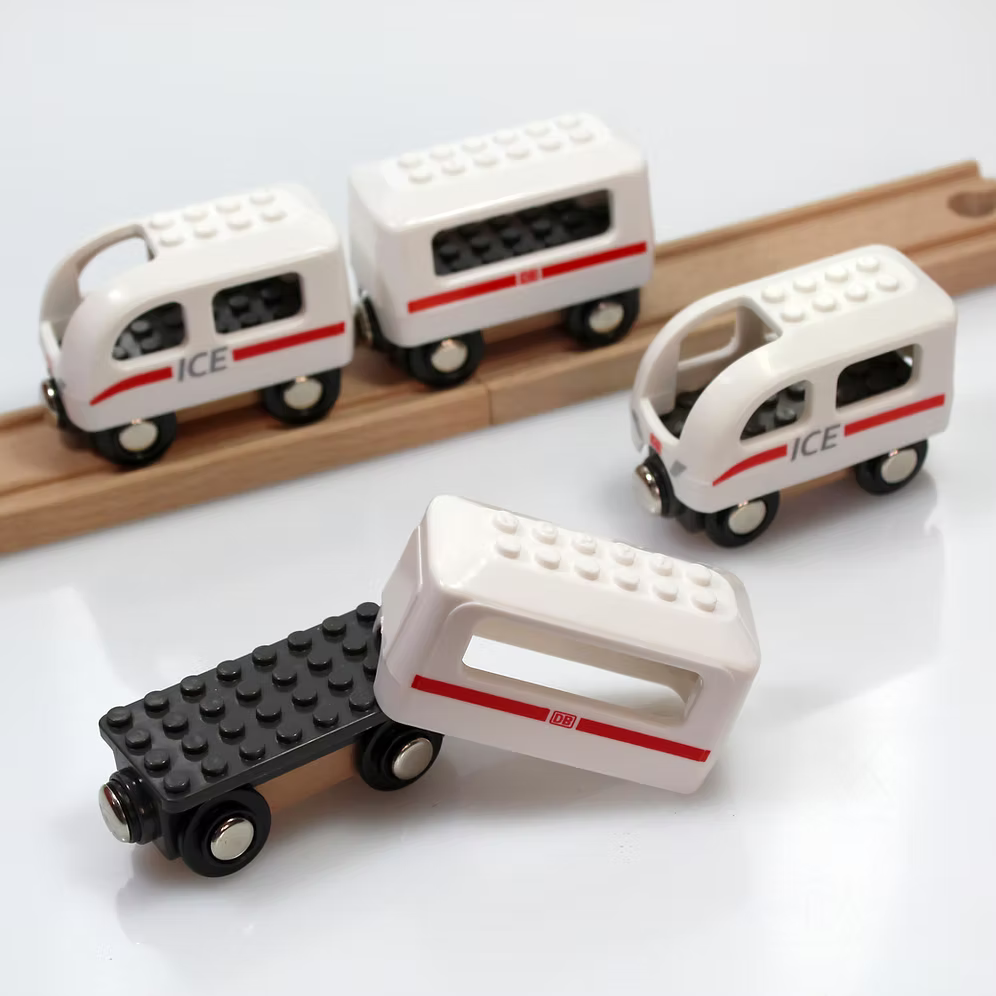 Neue Freunde Noppi ICE (weiß) - 4 Wagen mit Holzschiene