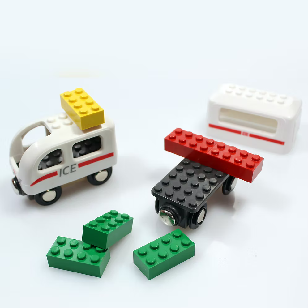 Neue Freunde Noppi ICE (weiß) - 4 Wagen mit Holzschiene