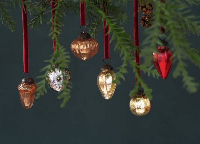 Mini-Christbaumkugeln aus Glas