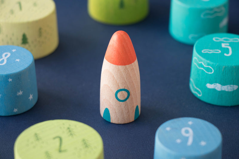 Wooden toy - Up to the stars