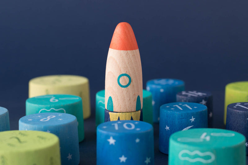 Wooden toy - Up to the stars